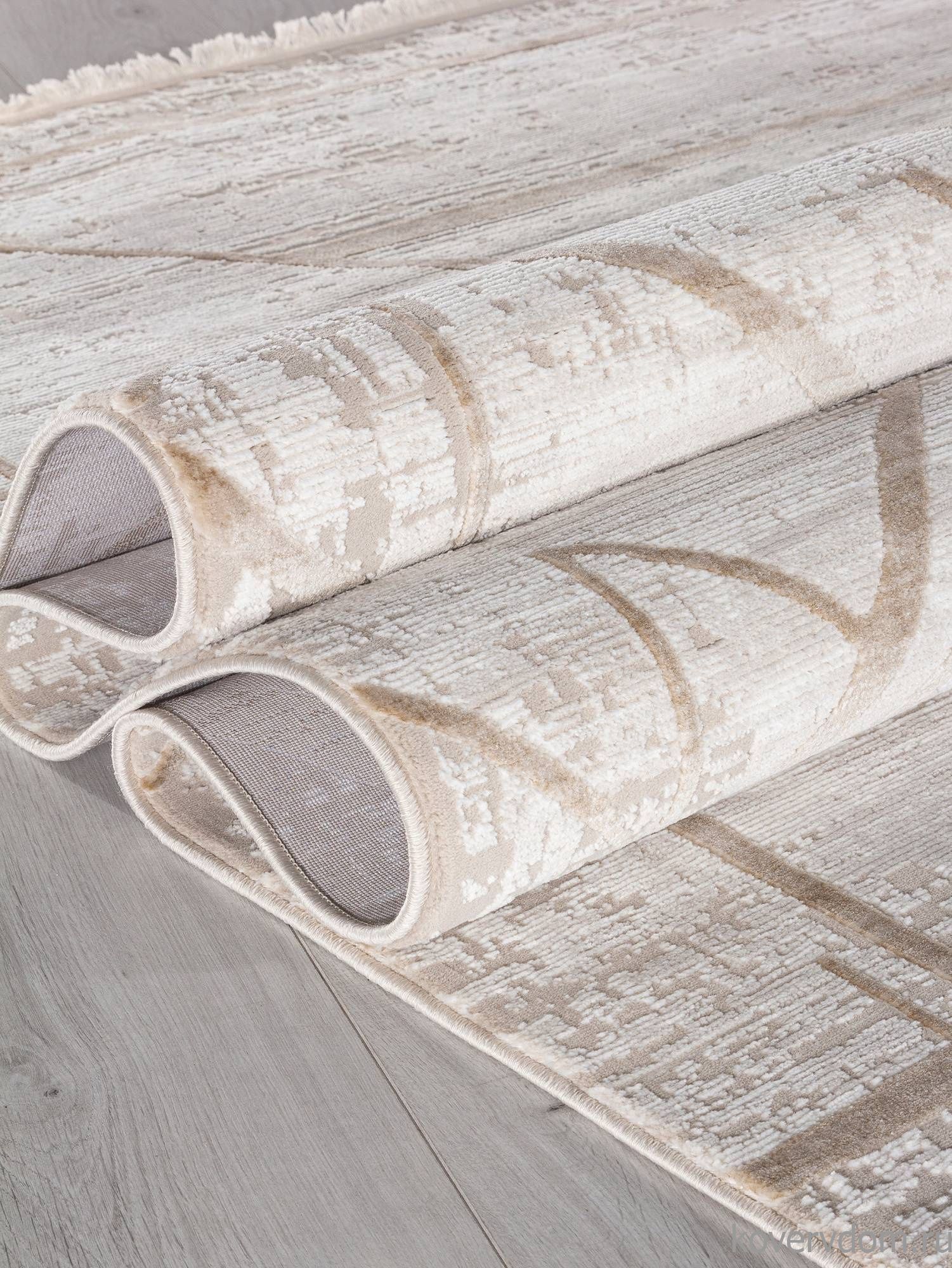 Ковер CLASSIC 30300A CREAM / BEIGE Ковер CLASSIC 30300A CREAM / BEIGE